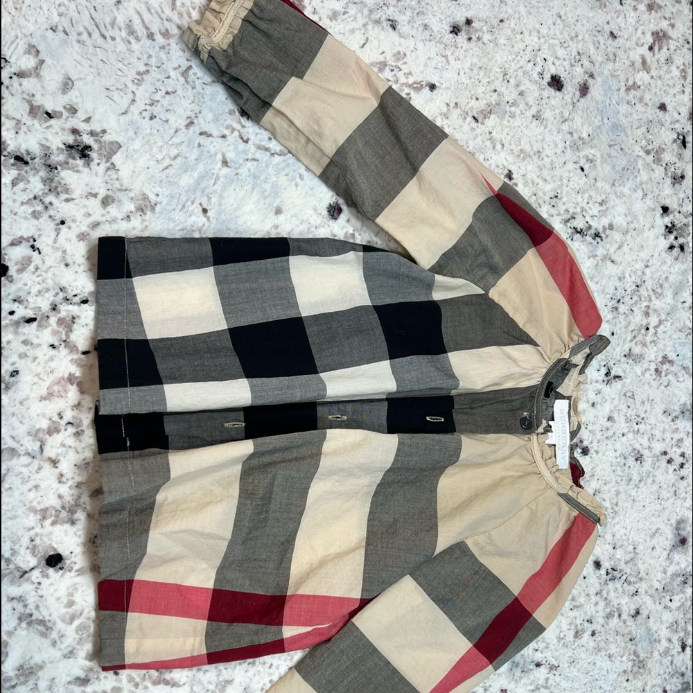 Burberry button shirt